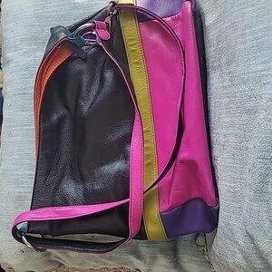 ili New York Coloblock Crossbody